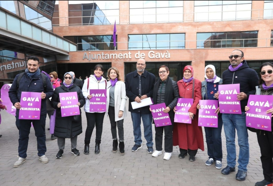 L’arrondissement Menara participe à la visite d’échange avec les municipalités DEL BAIX LLOBREGAT, dans le cadre du projet « L’EGALITÉ DES CHANCES DANS LE CYCLE DE VIE DES FEMMES », en partenariat entre les Mairies de : Esplugues de Llobregat, Gavà, Sant Joan Despí, Sant Vicenç dels Horts et Viladecans, situés à la province de Barcelone, et l’Arrondissement de Ménara à Marrakech, avec le soutien de l’Institut Marocain pour le Développement Local (IMADEL) et la Députation de Barcelone. Et ce du 07 au 13 mars 2020.